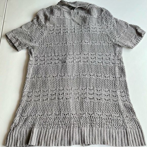 Merona Light Gray Crocheted Short Sleeve Women's Cowl Neck Sweater - Size Small - Picture 5 of 7